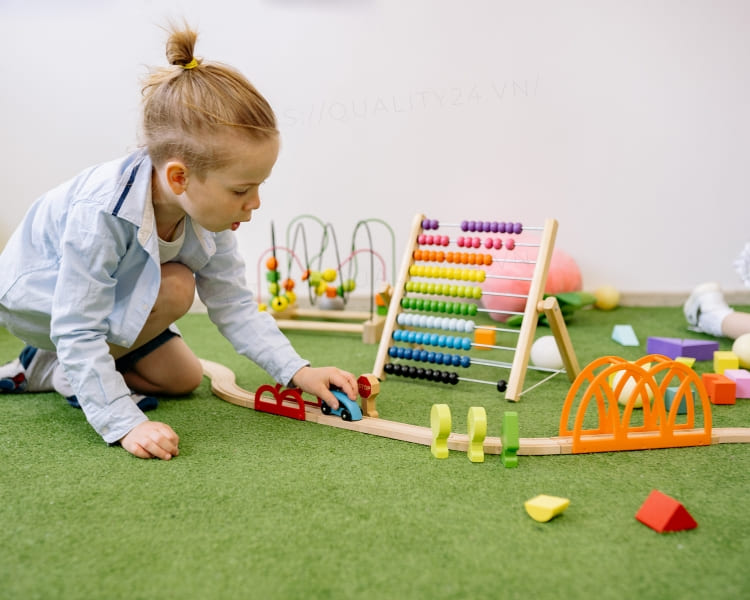 Những nguy cơ tiềm ẩn từ đồ chơi trẻ em không đảm bảo chất lượng